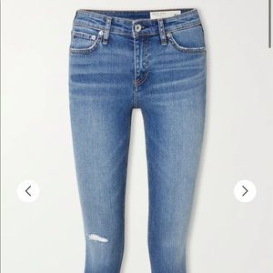 Rag & bone skinny distressed jeans. Size 28